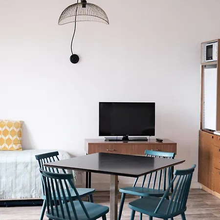 Le Beau Rivage מלון דירות 3*