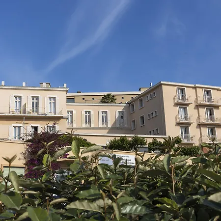 Ξενοδοχείο με διαμερίσματα Le Beau Rivage